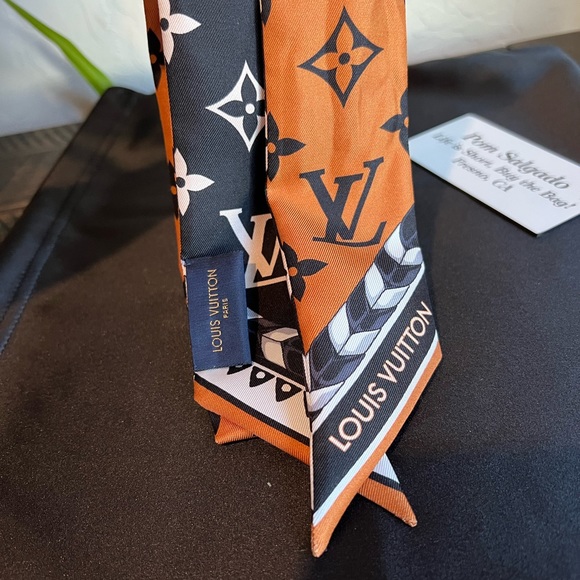 ❌SOLD❌ Silk Monogram LV Crafty Bi Color BB Bandeau Caramel Black - Picture 2 of 10